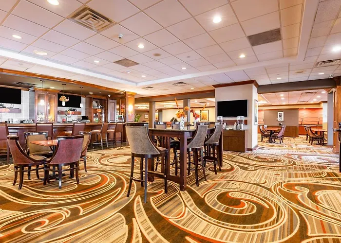 Wyndham Omaha Hotel - West Dodge