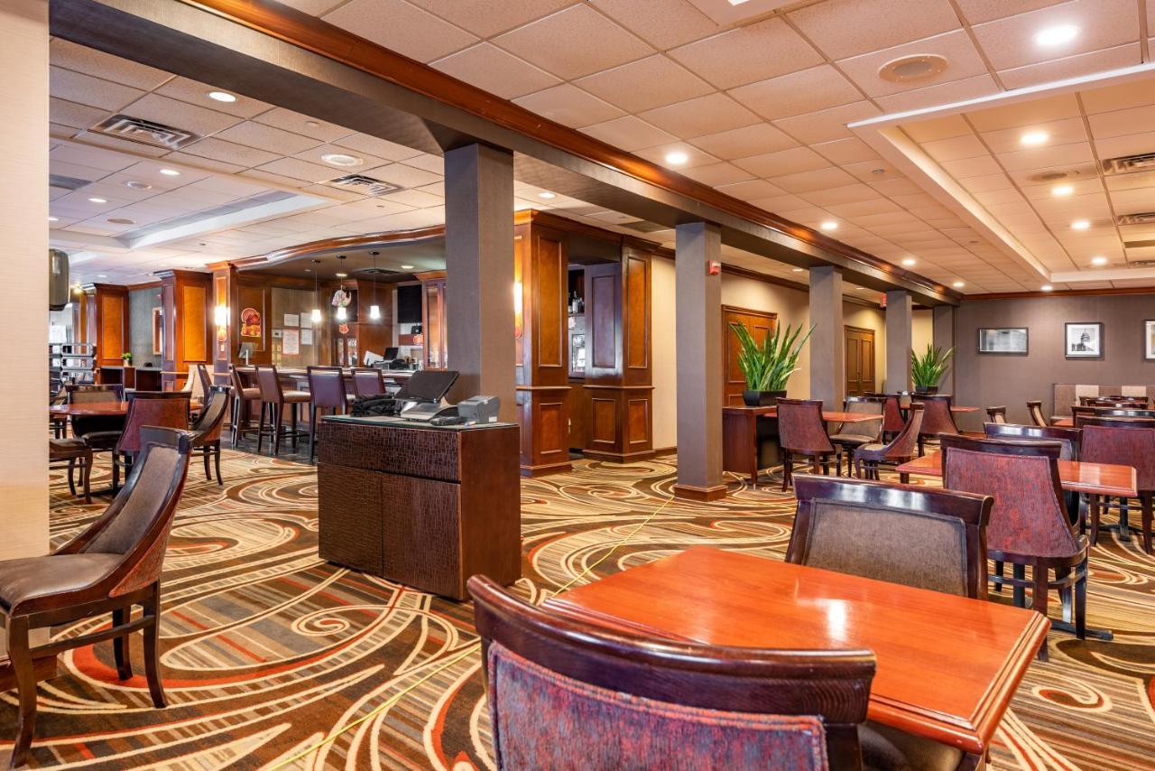 Hotel Wyndham - West Dodge Omaha