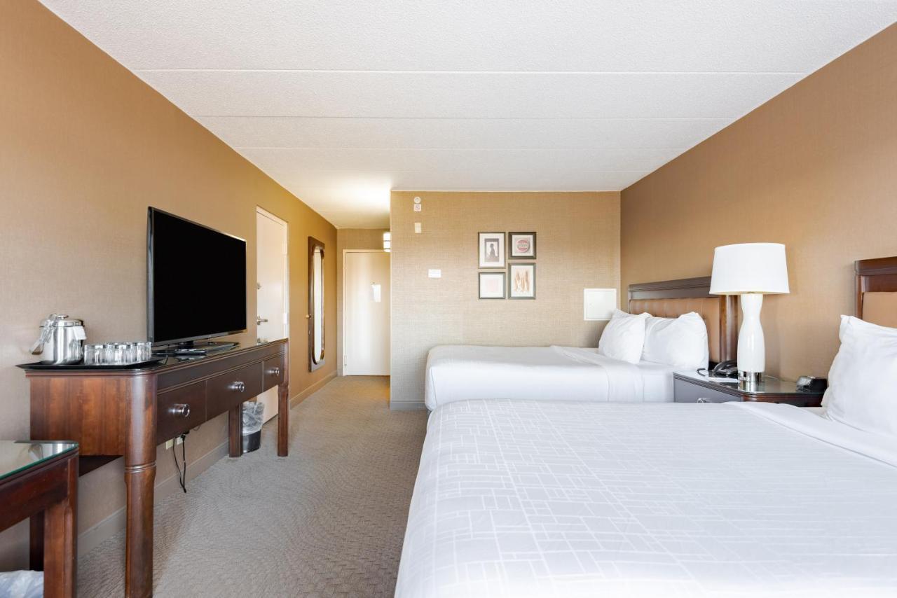 Wyndham - West Dodge Hotel 3*